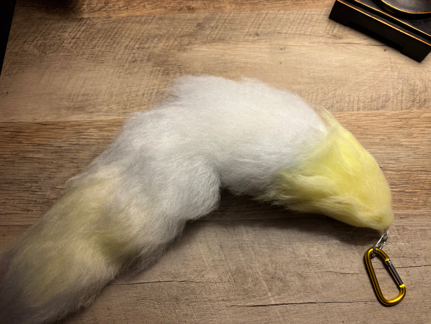 White Glow Tail